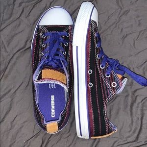 ✨NEW Converse 🖤💜💙